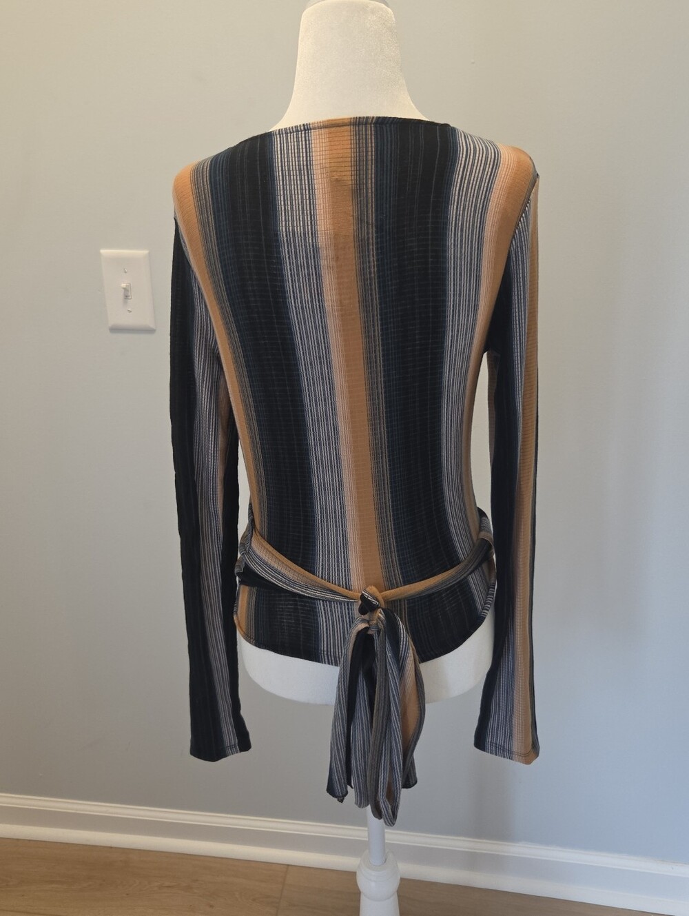 New With Tags Polly & Esther Faux Wrap Multicolored Festival Hippie Top large - Picture 3 of 7